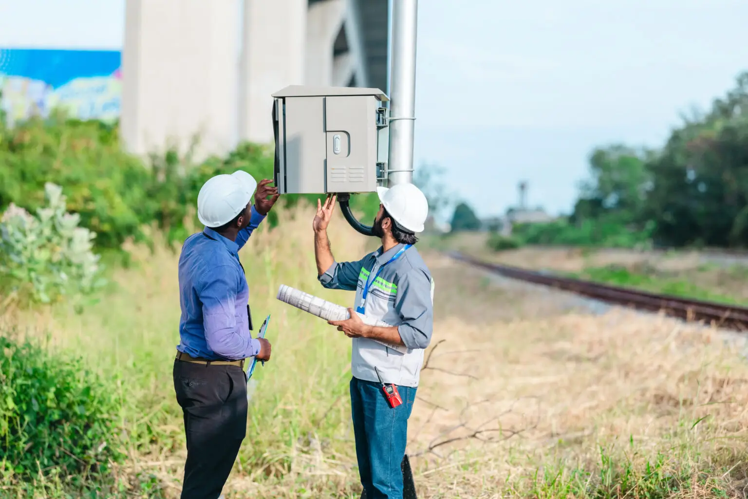 Stazione di sensori ambientali in campo aperto