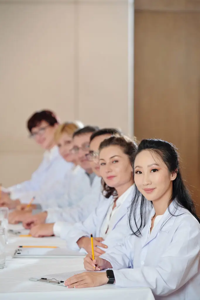 Team di ricercatori Progress S.r.l. in sala riunioni